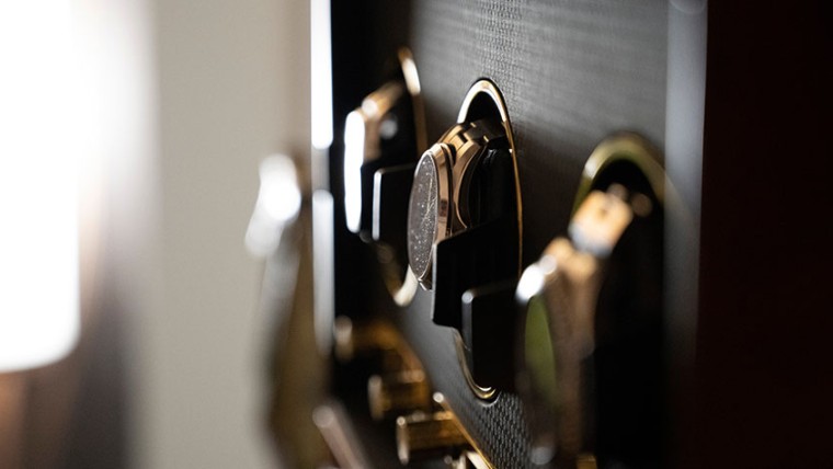 How to Choose a Safe with Watch Winders for Your Collection